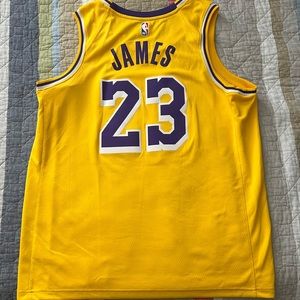 Nike Lebron James Yellow Swingman Jersey XL